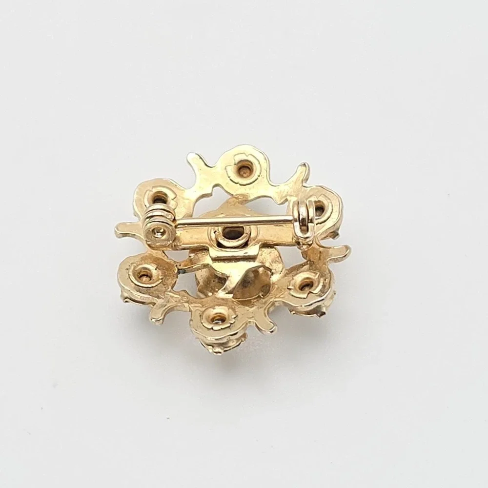 Vtg 75 Yr Old Floral Vine Brooch Pin Green & Clear Crystal Gold Plate .75